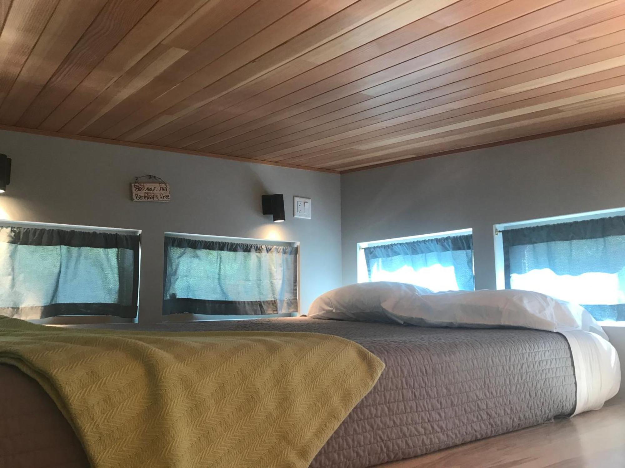 Weecasa Tiny Home Resort Лайонс Номер фото