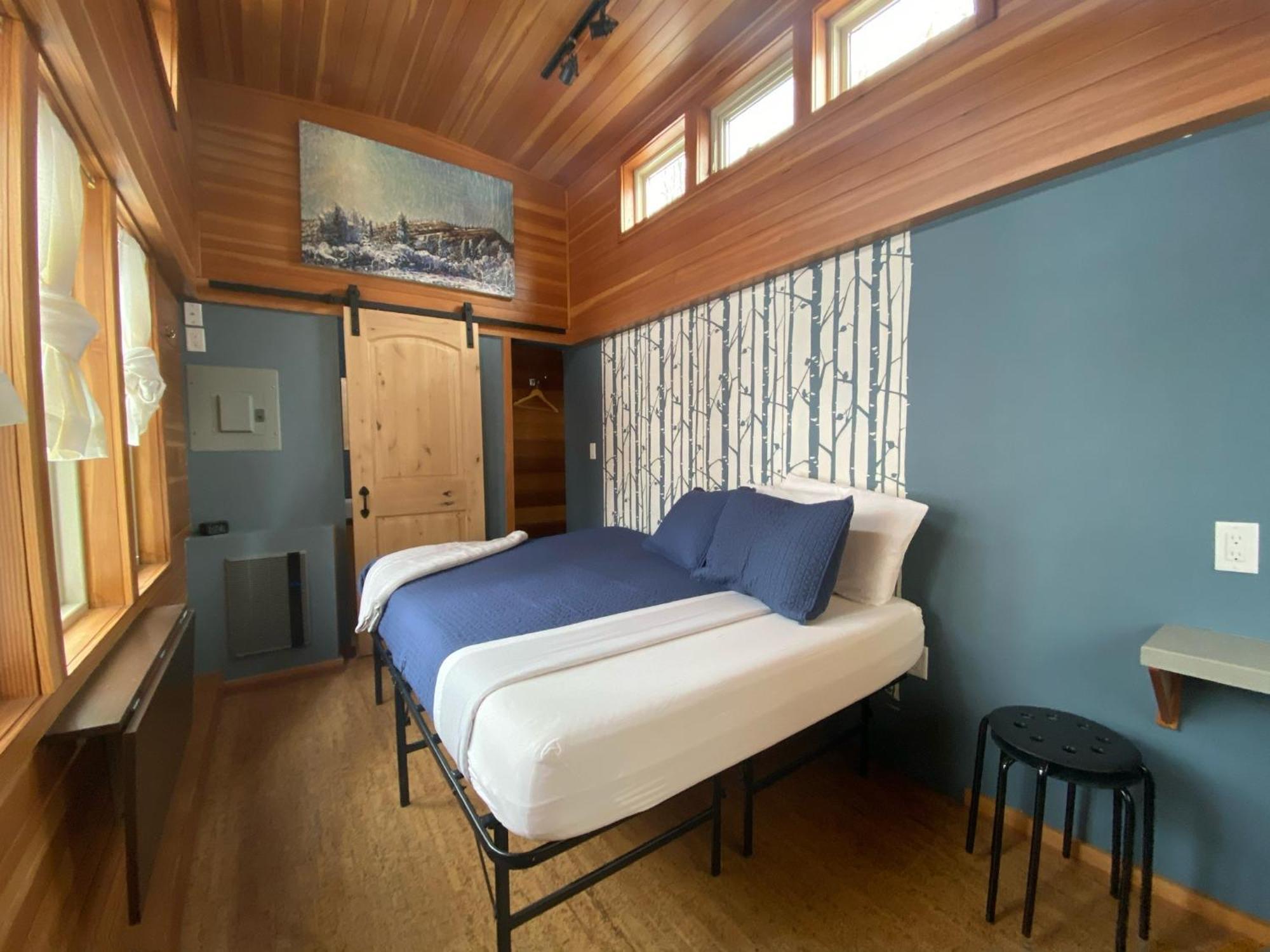 Weecasa Tiny Home Resort Лайонс Номер фото