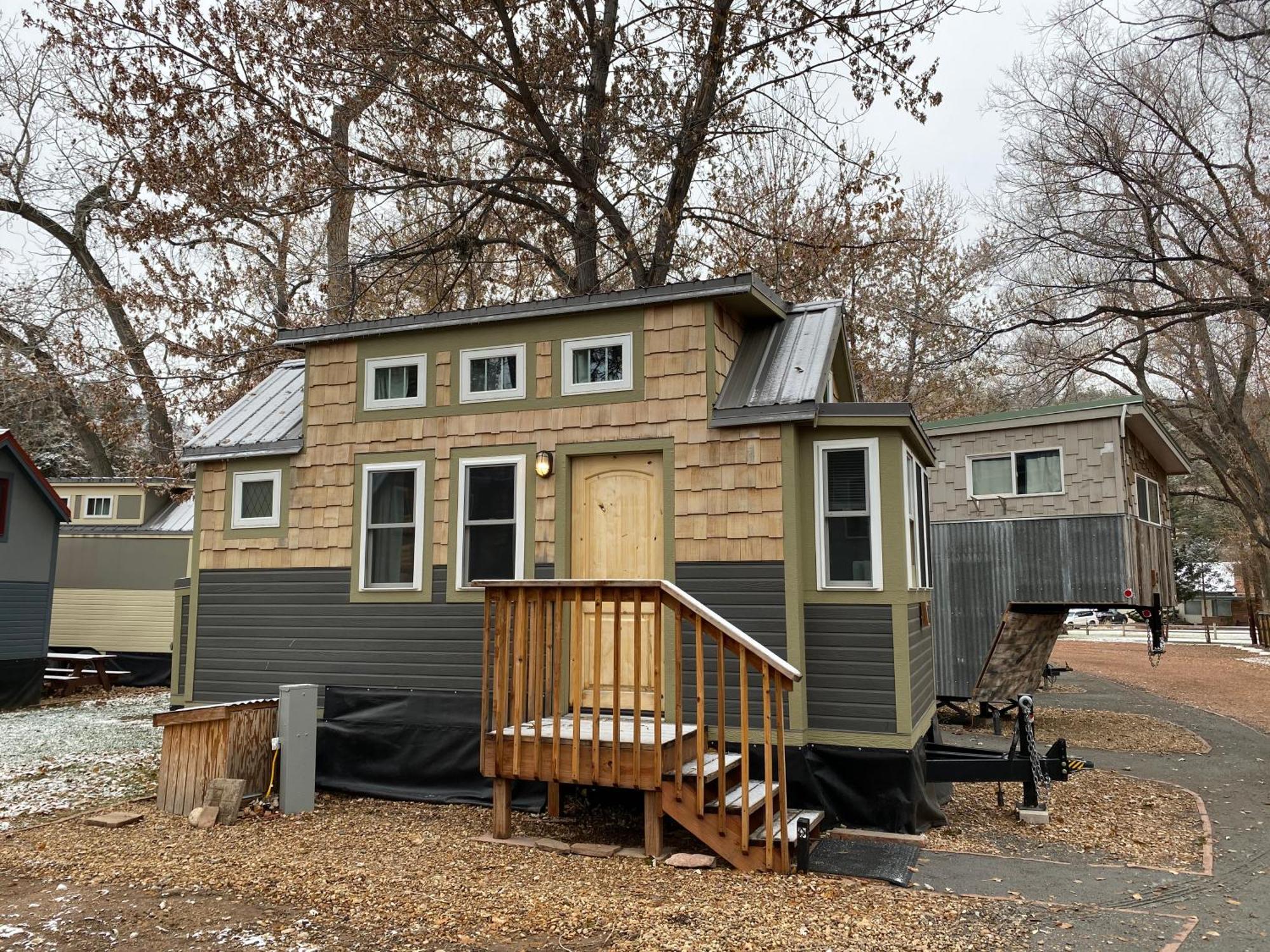 Weecasa Tiny Home Resort Лайонс Номер фото