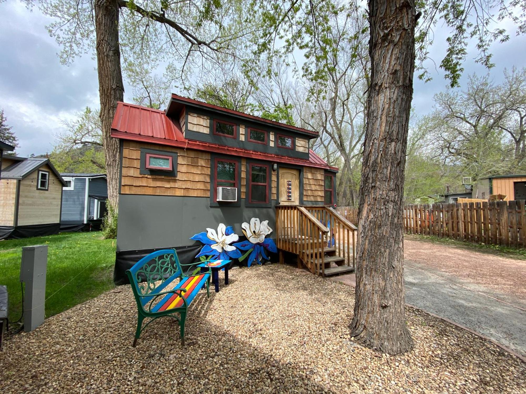 Weecasa Tiny Home Resort Лайонс Экстерьер фото