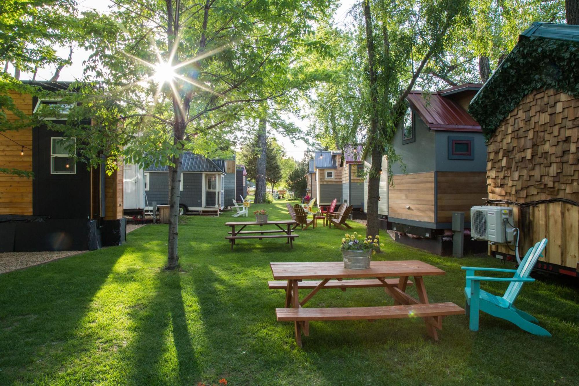 Weecasa Tiny Home Resort Лайонс Экстерьер фото
