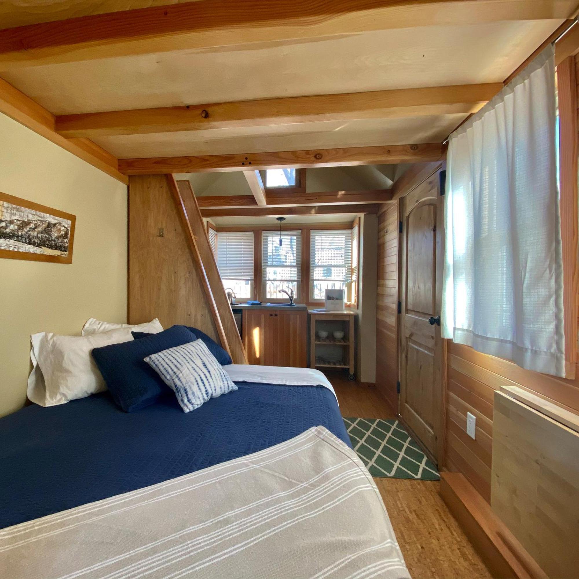 Weecasa Tiny Home Resort Лайонс Экстерьер фото